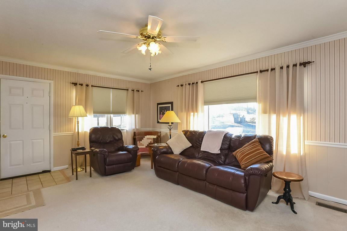 15200 Inlet Road Culpeper, VA 22701 - Photo 18 of 30 Family Room