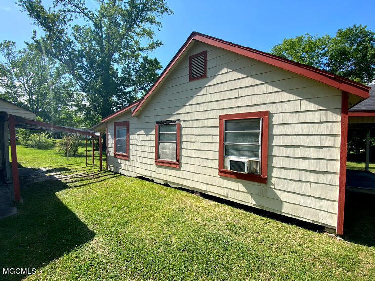 4619 Hilma Street Moss Point, MS 39563 - Photo 4 of 15 03