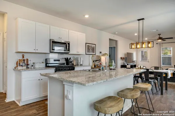 $1,950 | 6424 Embankment Road, San Antonio, TX 78252