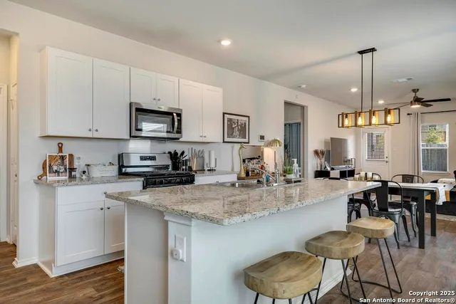 $2,195 | 6424 Embankment Road, San Antonio, TX 78252