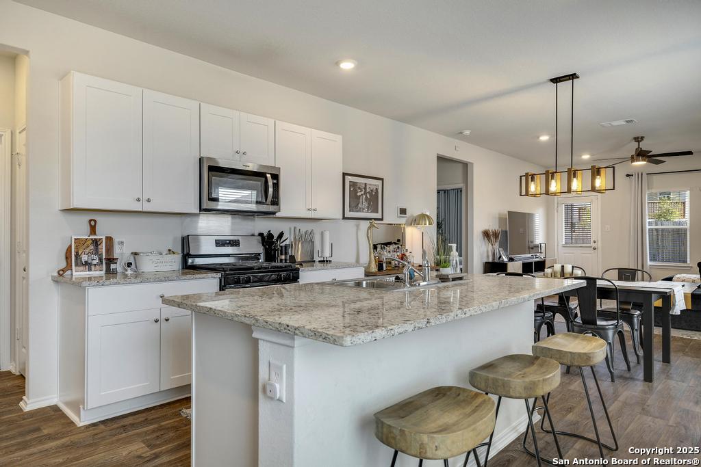 6424 Embankment Road San Antonio, TX 78252 - Photo 8 of 43