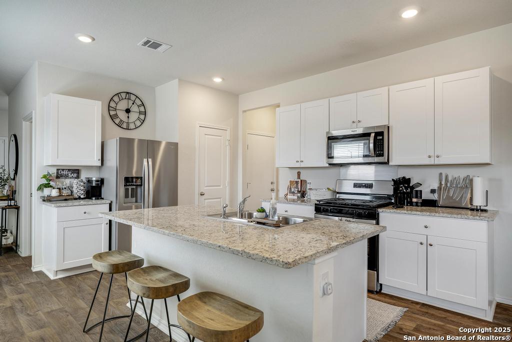 6424 Embankment Road San Antonio, TX 78252 - Photo 9 of 43