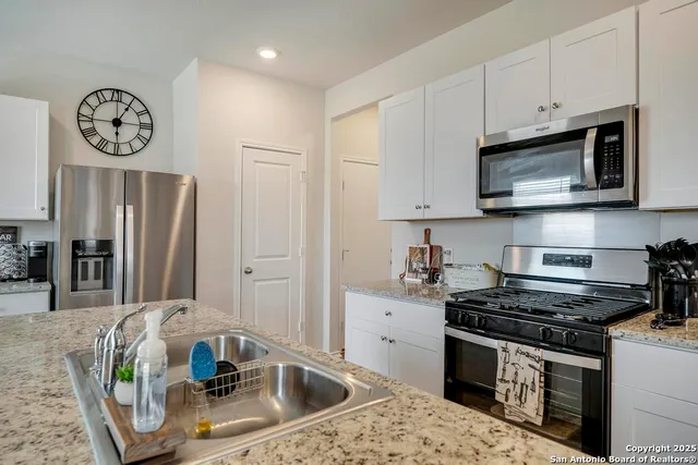 $2,195 | 6424 Embankment Road, San Antonio, TX 78252