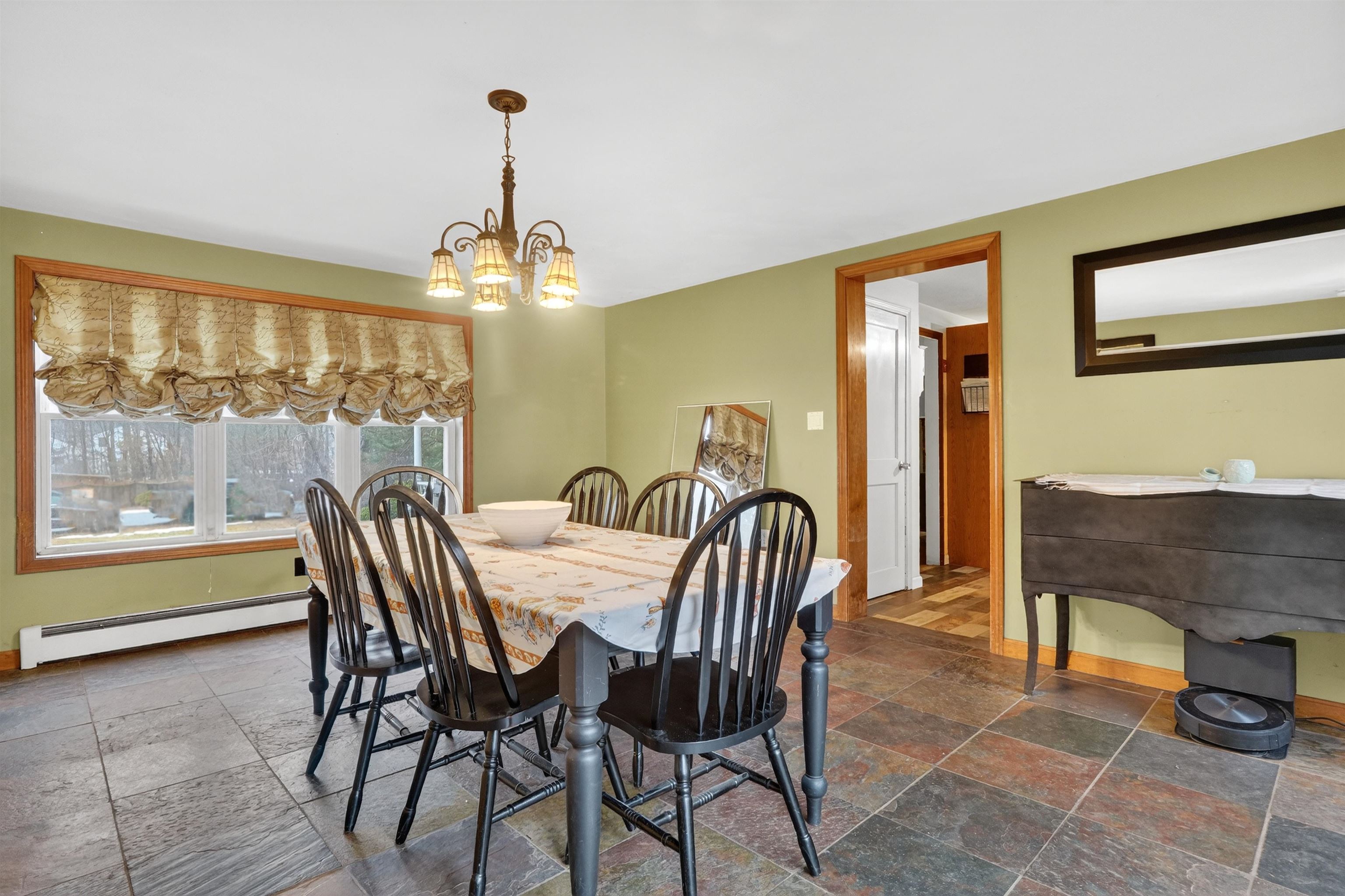 6 Homestead Drive Derry, NH 03038 - Photo 13 of 51