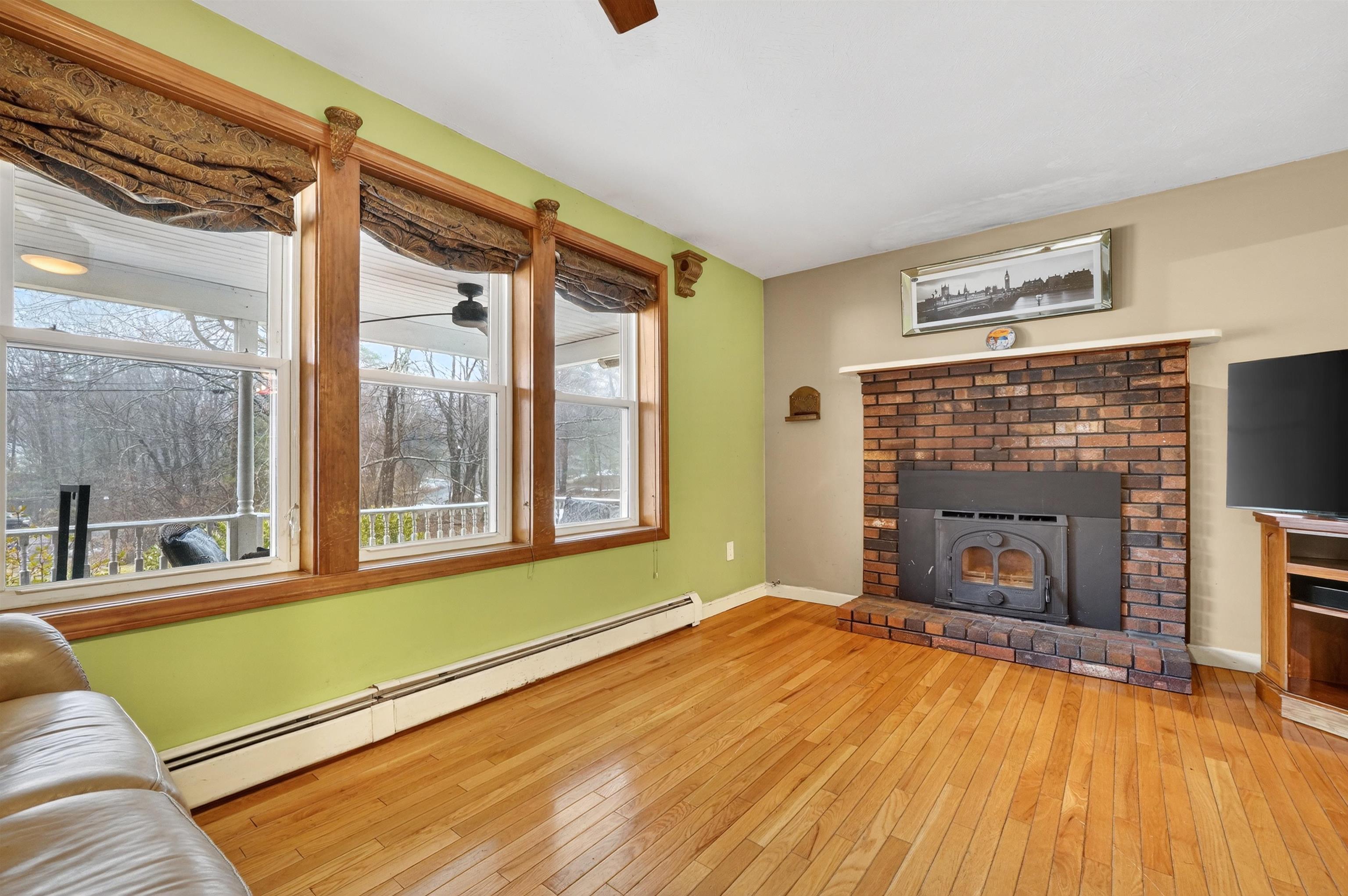 6 Homestead Drive Derry, NH 03038 - Photo 14 of 51