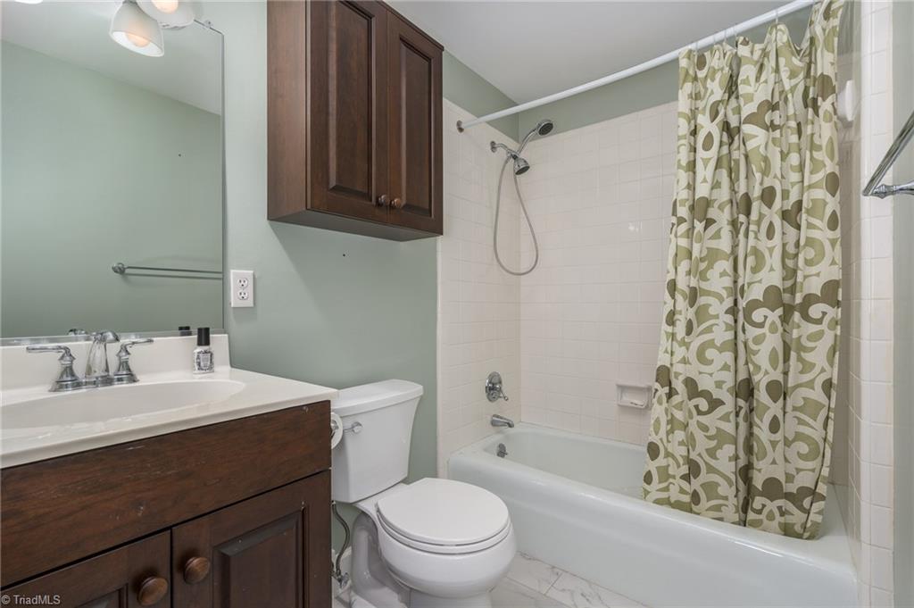 4604 Highberry Road Greensboro, NC 27410 - Photo 25 of 34 Basement bonus room
