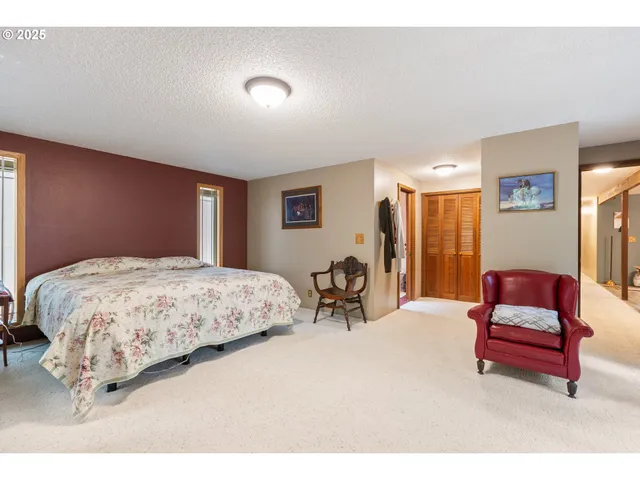 $1,150,000 | 894 Colwell Hill Lane, Roseburg, OR 97471