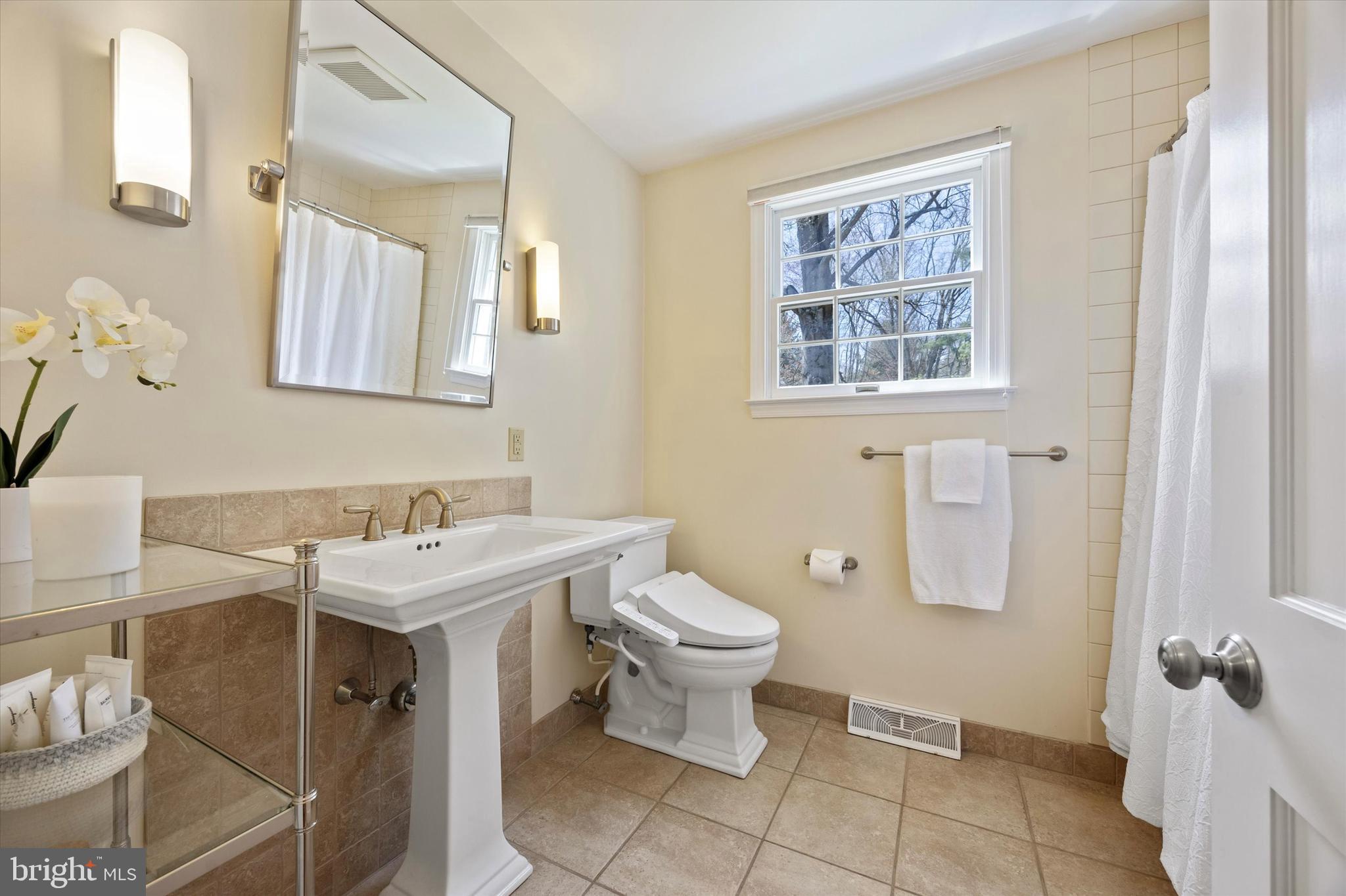 771 Fawn Hill Lane Radnor, PA 19008 - Photo 6 of 50 Gallery Image 6
