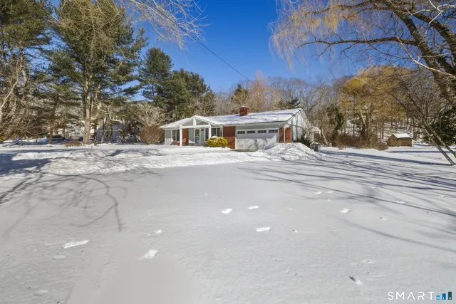 $610,000 | 156 Stone House Lane, Guilford, CT 06437