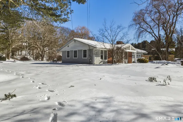 $610,000 | 156 Stone House Lane, Guilford, CT 06437