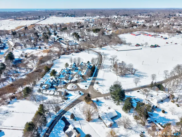 $610,000 | 156 Stone House Lane, Guilford, CT 06437