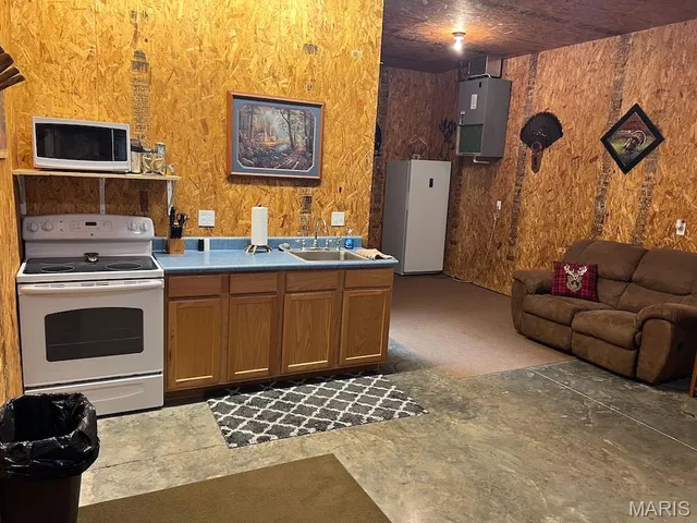 $795,000 | 2160 County Road Y, Harrisburg, MO 65256