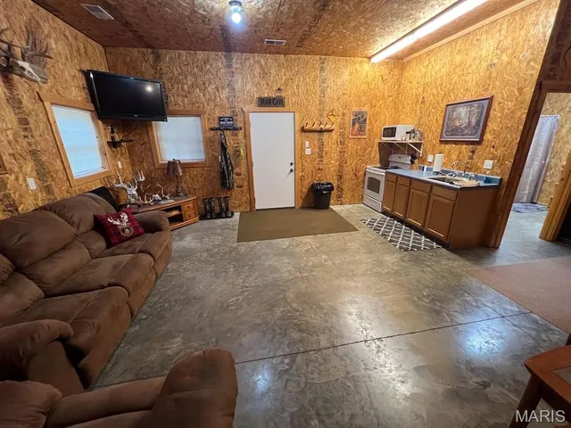 $795,000 | 2160 County Road Y, Harrisburg, MO 65256