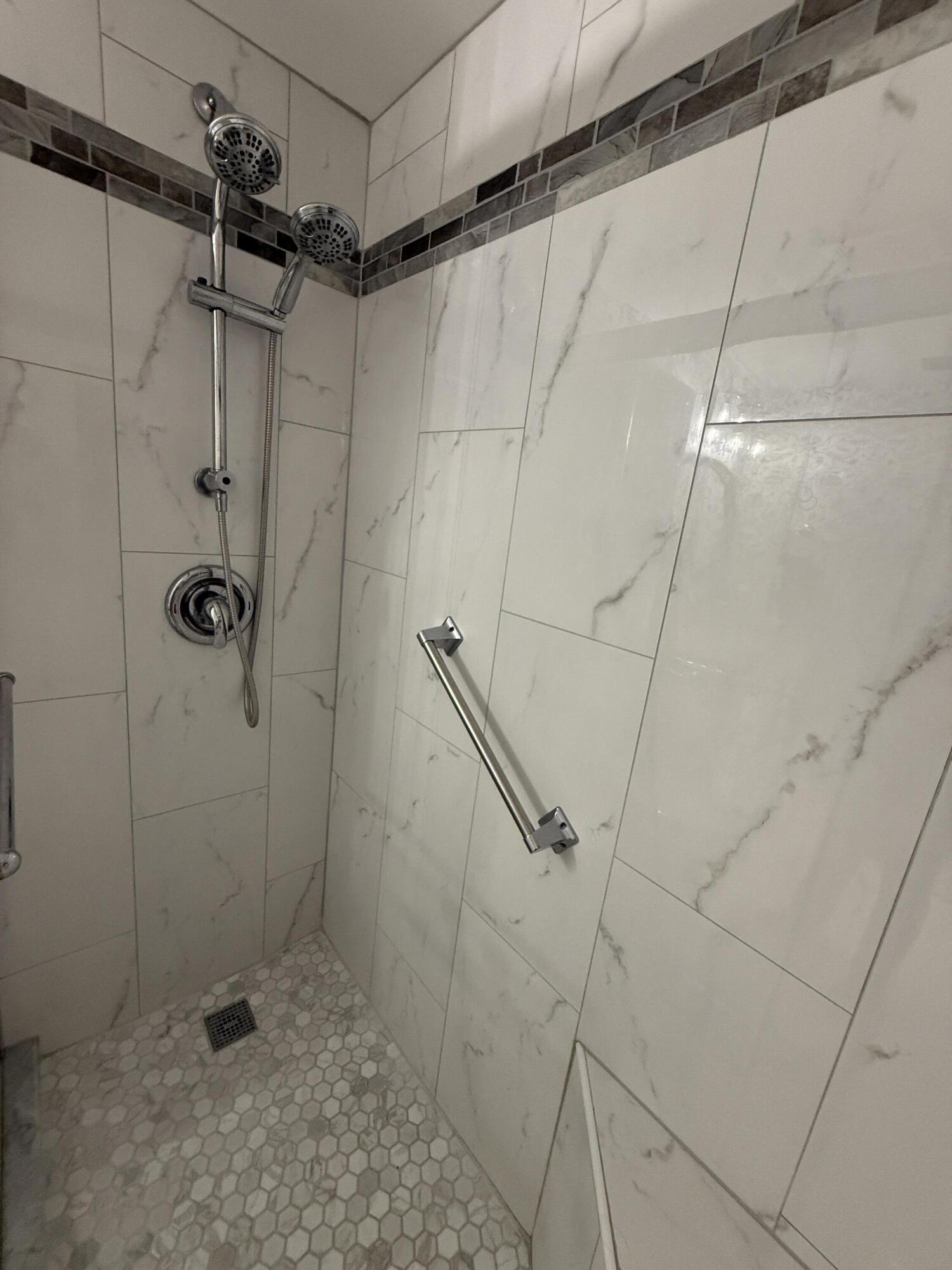 338 Pine Ridge Circle, Unit B2 Greenacres, FL 33463 - Photo 32 of 55 Full Bathroom