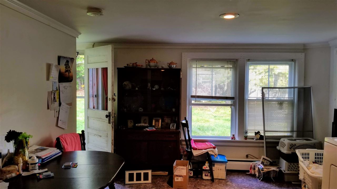 160-162 Deerfield Road Candia, NH 03034 - Photo 7 of 24