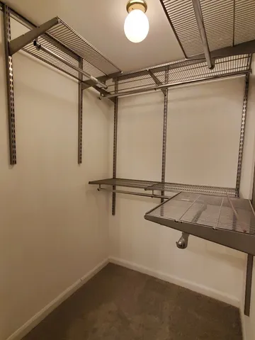 $2,450 | 325 Satinwood Court South, Buffalo Grove, IL 60089