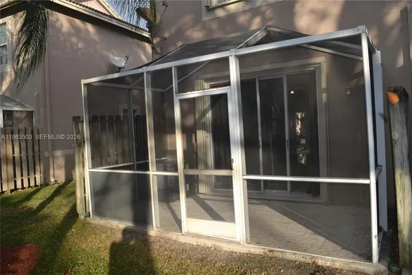 $3,400 | 1935 Madeira Drive, Unit 1935, Weston, FL 33327