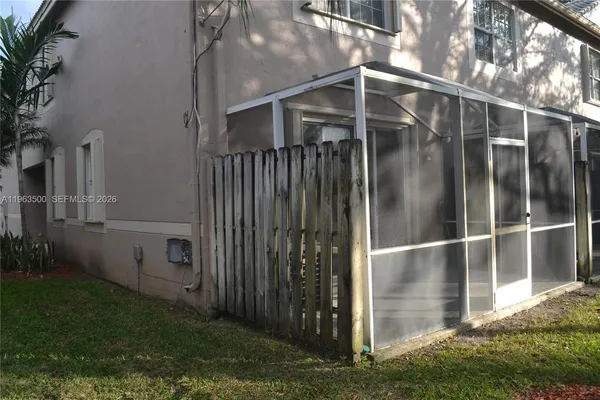 $3,400 | 1935 Madeira Drive, Unit 1935, Weston, FL 33327