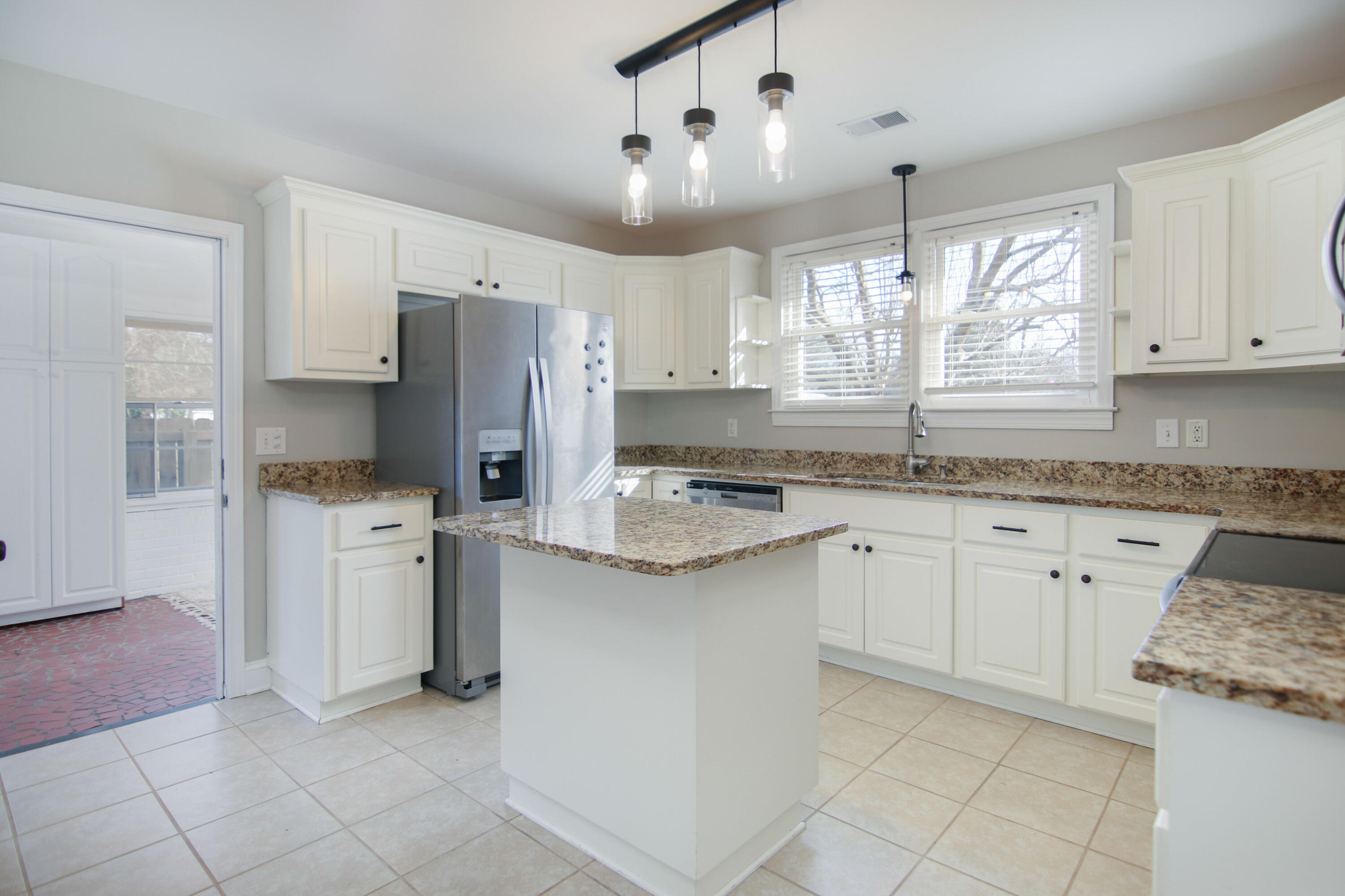 103 Read Street Moncks Corner, SC 29461 - Photo 9 of 25 Kitchen