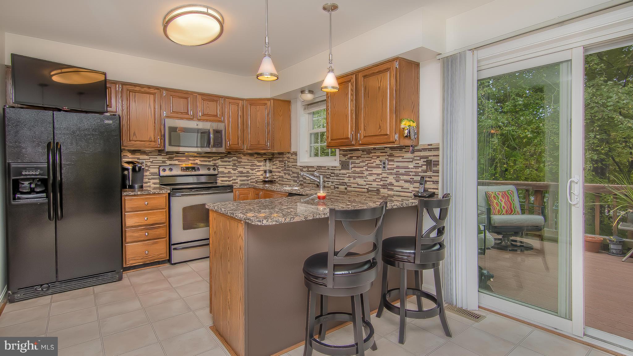 11991 Sentinel Point Court Reston, VA 20191 - Photo 7 of 27 Kitchen