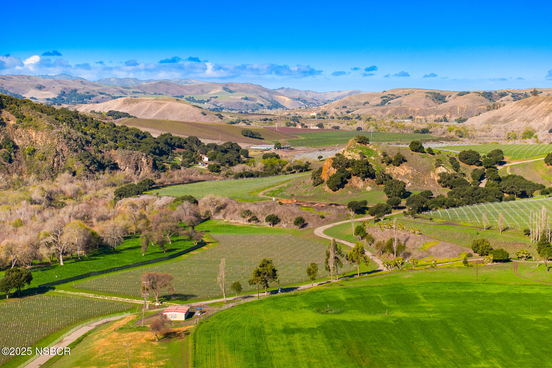 11 Mail Road Lompoc, CA 93436 - Photo 15 of 34 Lower Entrance