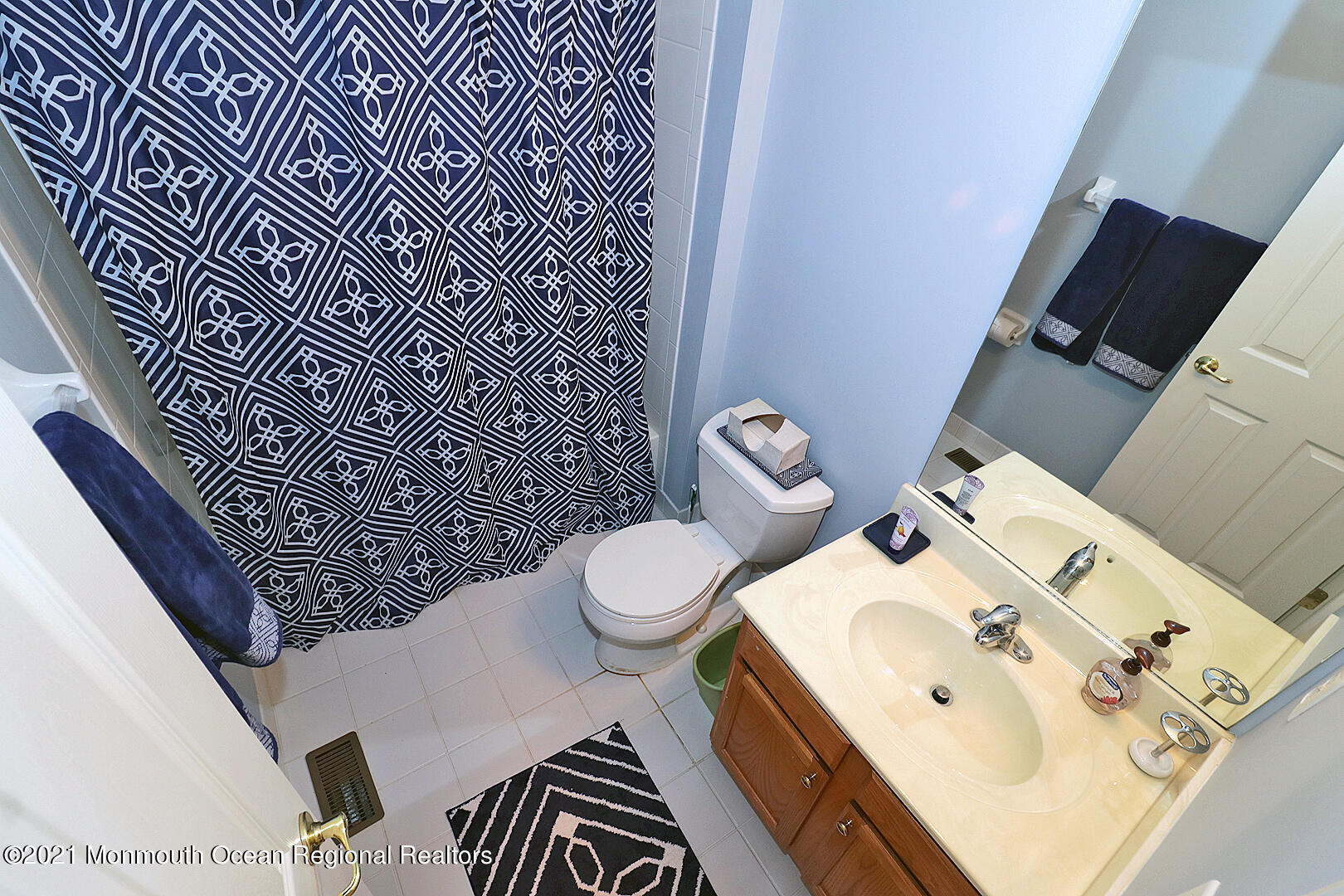 10 Silver Maple Lane Howell, NJ 07731 - Photo 31 of 37 a bathroom with a sink and mirror