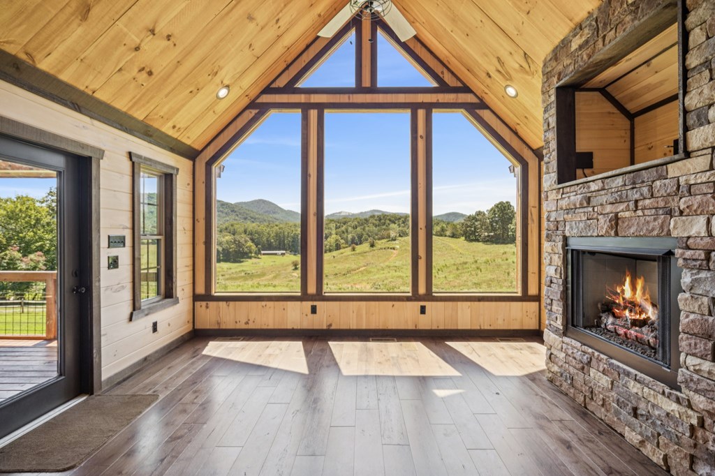 335 Mountain Road Morganton, GA 30560 - Photo 11 of 37