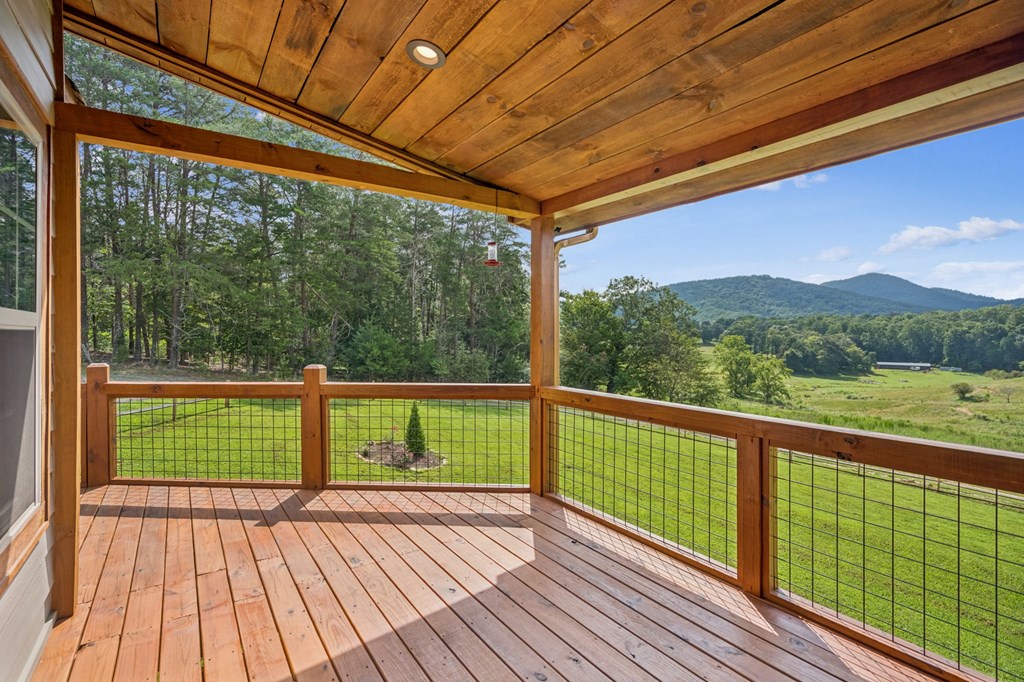 335 Mountain Road Morganton, GA 30560 - Photo 16 of 37