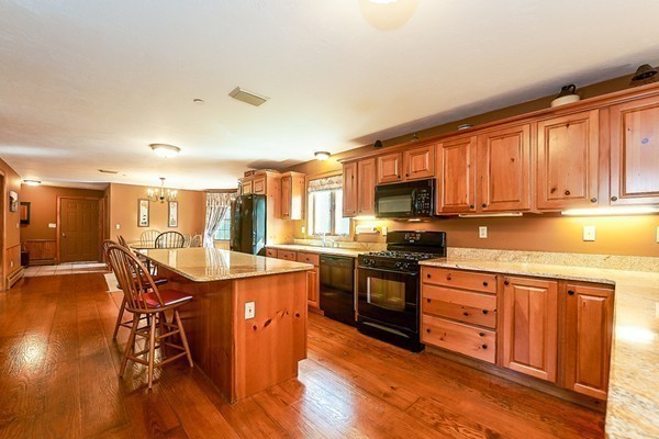 87 Jefferson Road Franklin, MA 02038 - Photo 15 of 30 Gallery Image 15