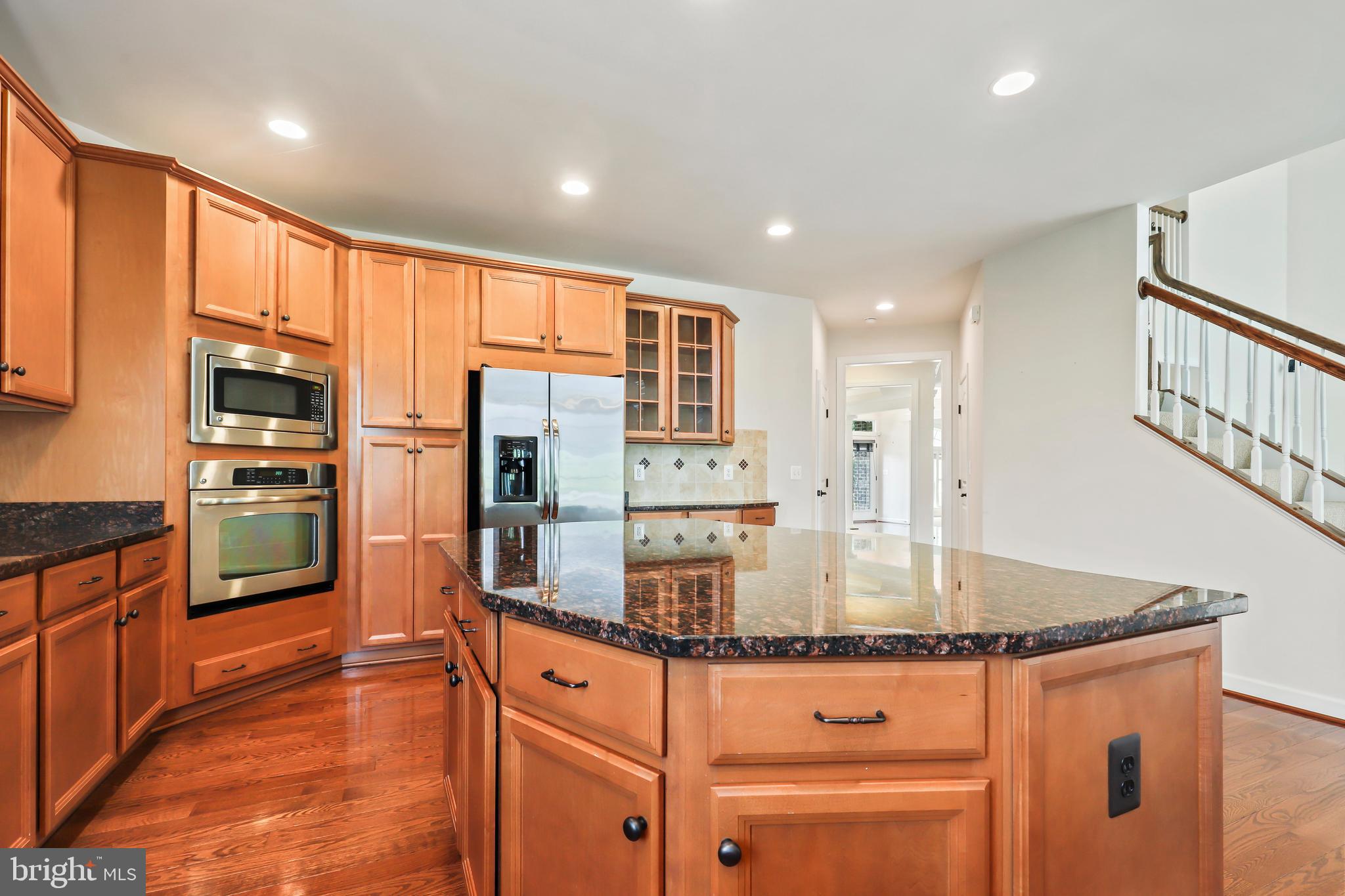 44405 Stone Roses Circle Ashburn, VA 20147 - Photo 28 of 75