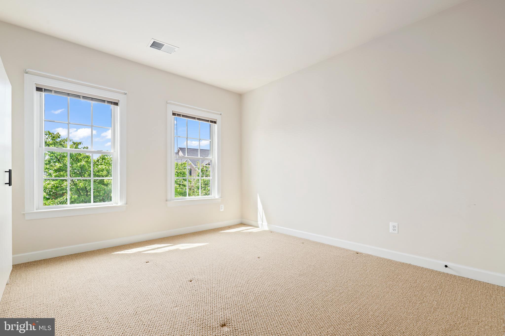 44405 Stone Roses Circle Ashburn, VA 20147 - Photo 48 of 75