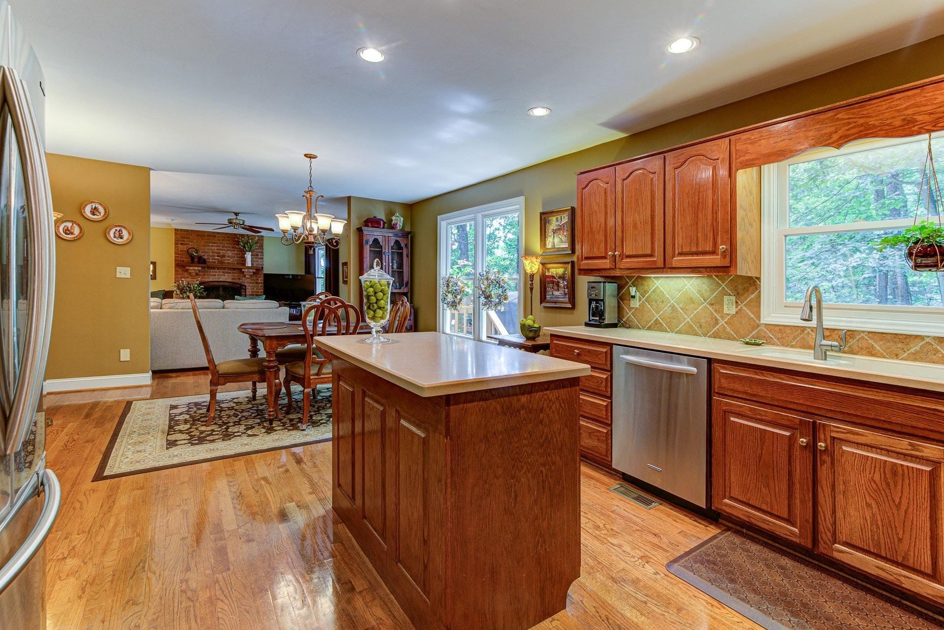825 Stayman Road Roanoke, VA 24019 - Photo 11 of 46 010-320947-10-untitled-5-6_8006025