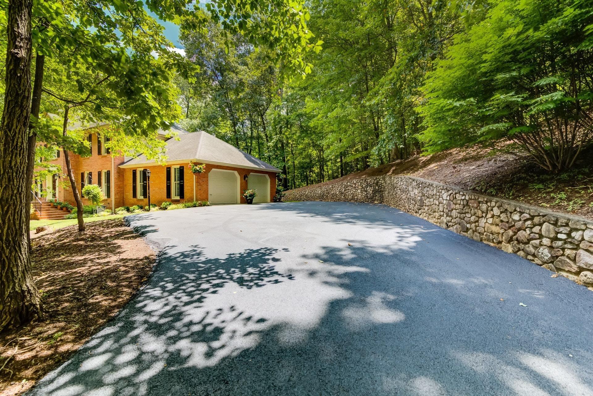 825 Stayman Road Roanoke, VA 24019 - Photo 3 of 46 002-320947-02-untitled-5-30_8006017