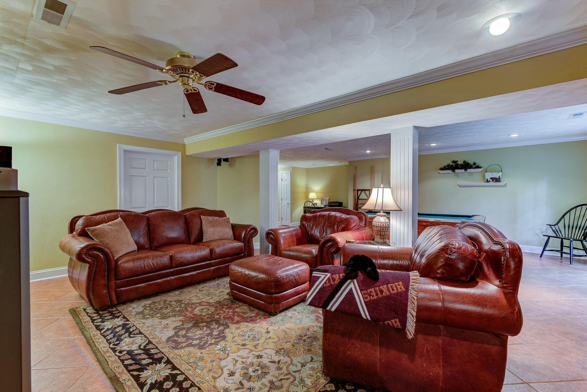 825 Stayman Road Roanoke, VA 24019 - Photo 34 of 46 033-320947-33-untitled-5-21_8006048
