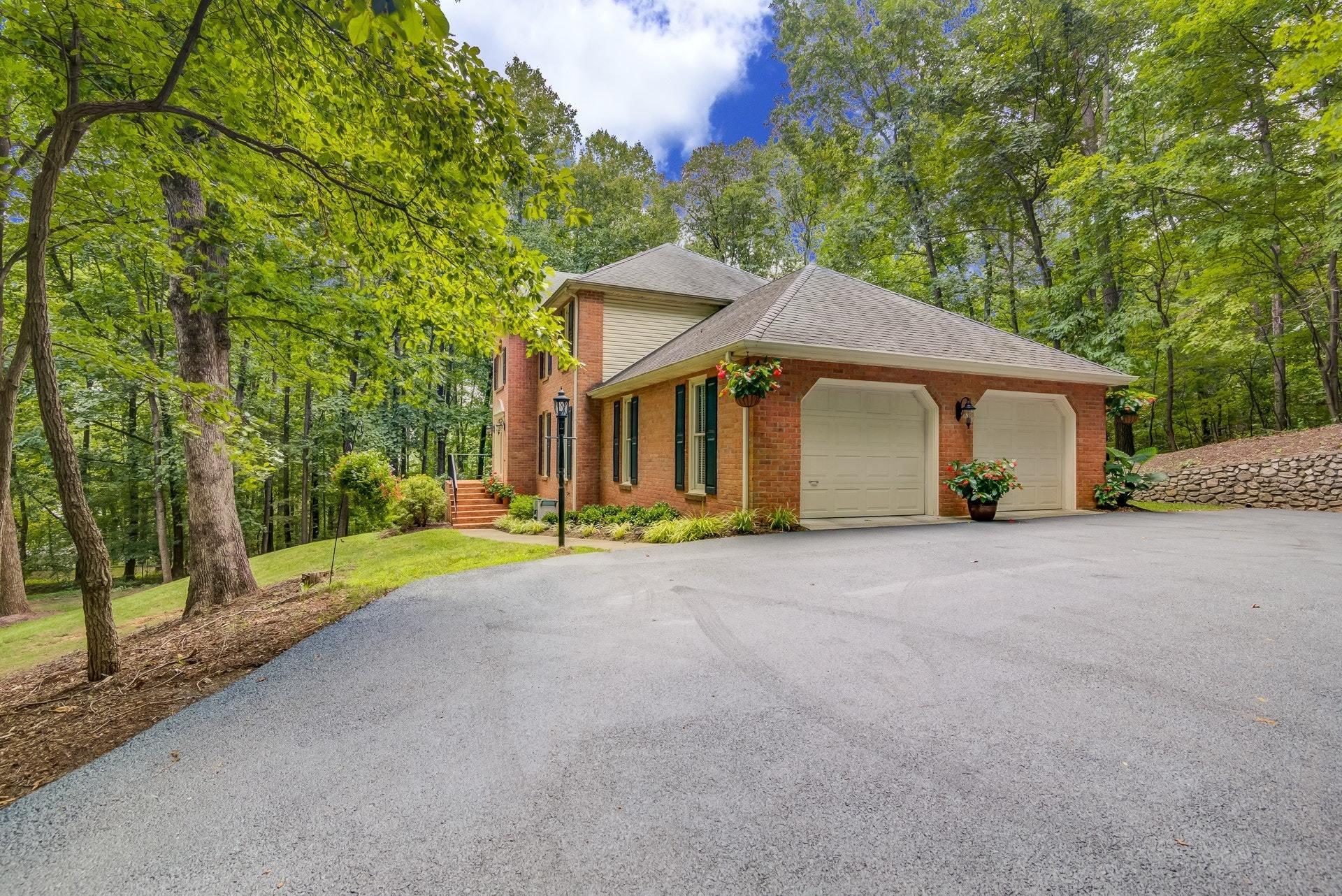 825 Stayman Road Roanoke, VA 24019 - Photo 43 of 46 042-320947-42-untitled-40-3-Edit_8006057