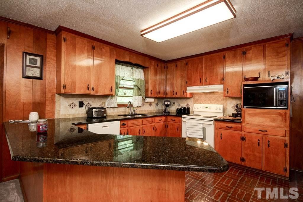 4105 Jane Lane Raleigh, NC 27604 - Photo 8 of 19