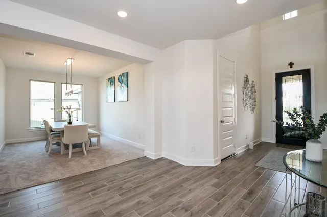 $584,900 | 31142 Crescent Hill Drive, Fulshear, TX 77441