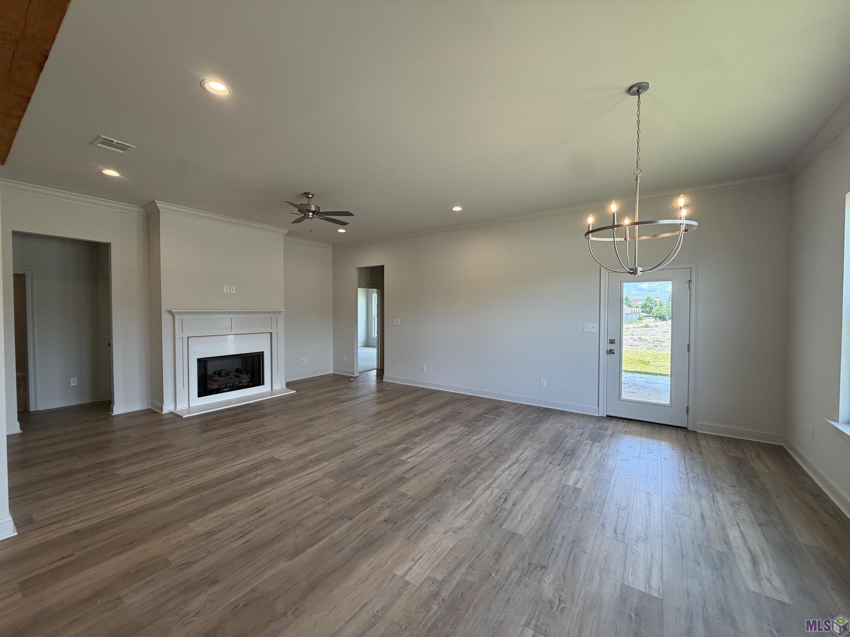 10035 Pelican Pointe Lane Baton Rouge, LA 70810 - Photo 4 of 6