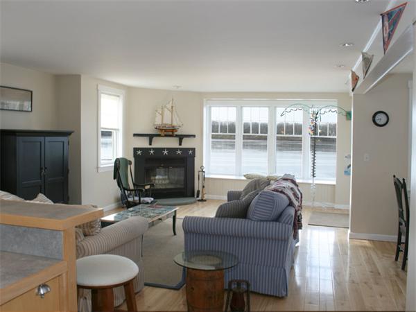 285 White Pond Road Lancaster, MA 01523 - Photo 2 of 25 Gallery Image 2