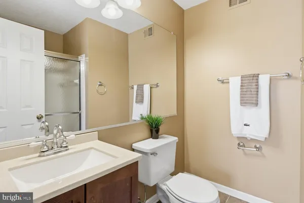 $589,000 | 12150 Wedgeway Court, Fairfax, VA 22033