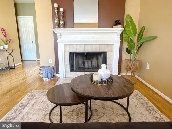 $589,000 | 12150 Wedgeway Court, Fairfax, VA 22033