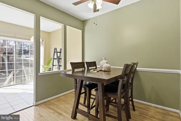 $589,000 | 12150 Wedgeway Court, Fairfax, VA 22033