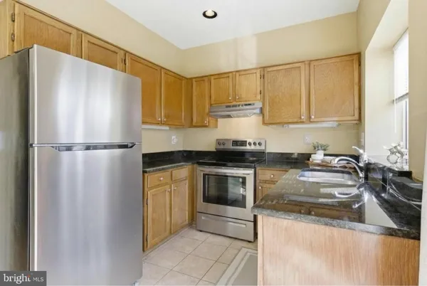 $589,000 | 12150 Wedgeway Court, Fairfax, VA 22033