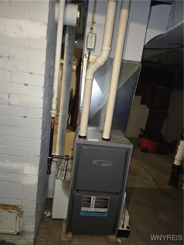 $185,000 | 12 Maldiner Avenue, Tonawanda, NY 14150