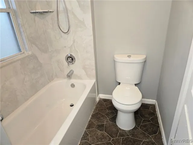 $185,000 | 12 Maldiner Avenue, Tonawanda, NY 14150