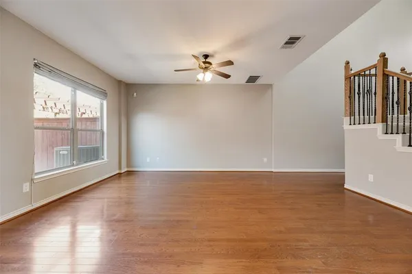 $2,450 | 321 Metropolitan Drive, Plano, TX 75023