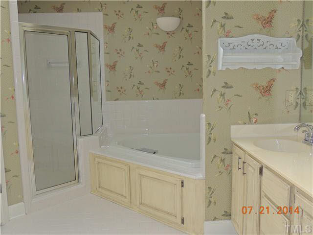 1602 Springview Lane Durham, NC 27705 - Photo 11 of 24 Photo 11