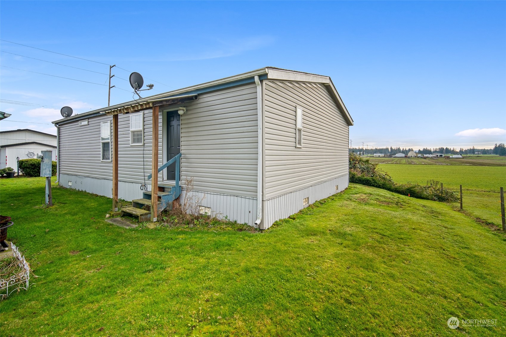 7343 Hannegan Road, Unit 6 Lynden, WA 98264 - Photo 7 of 32