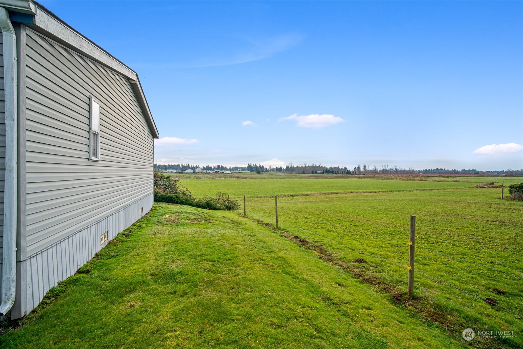 7343 Hannegan Road, Unit 6 Lynden, WA 98264 - Photo 8 of 32