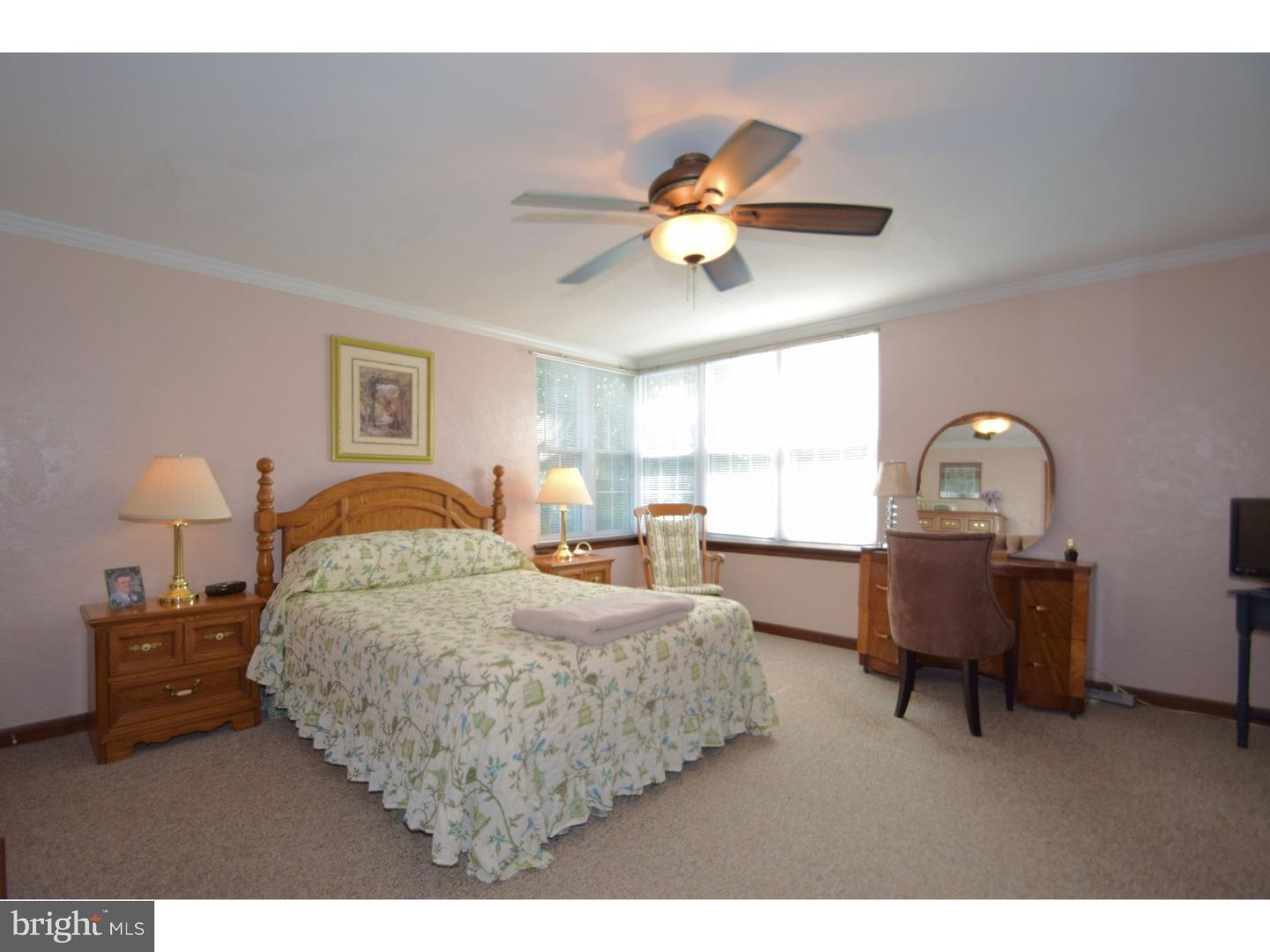 504 Paper Mill Road Oreland, PA 19075 - Photo 14 of 25 Bedroom - Main